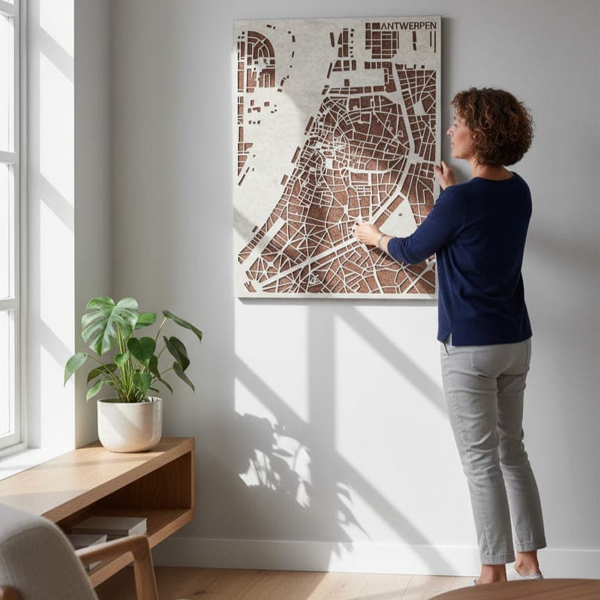 City Map Antwerpen met vrouw